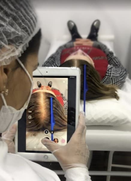 Tratamento capilar com diagnóstico médico na Clínica Lev